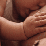 Leite materno é o alimento exclusivo do bebê até o sexto mês de vida