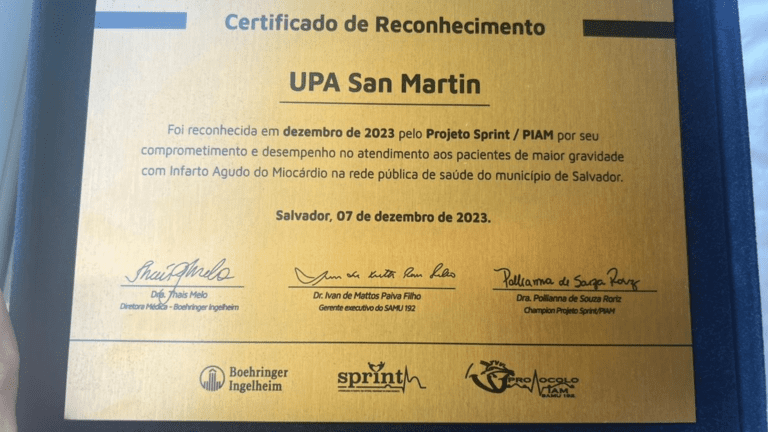 SMS de Salvador premiou as três UPAs de maior destaque na execução do Protocolo IAM com um certificado de reconhecimento pela qualidade do serviço