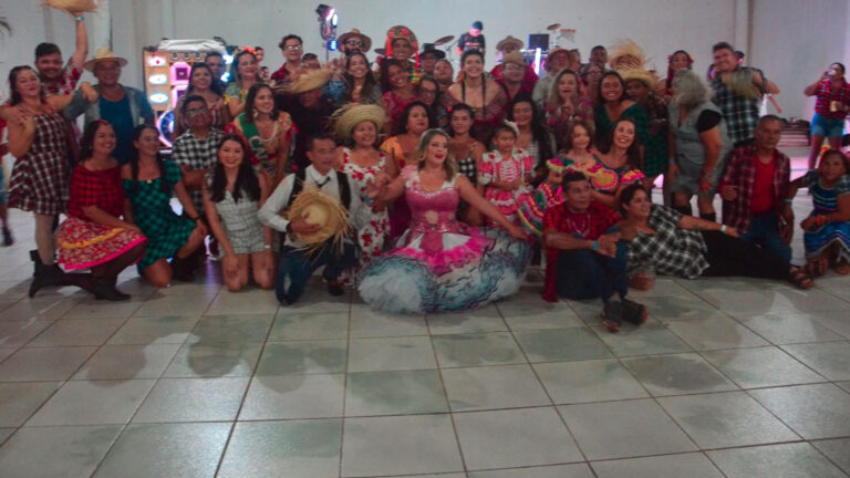 Primeira edição do Arraiá do HEDA e Anexo reuniu colaboradores, familiares e amigos, e arrecadou doações para famílias em situação de vulnerabilidade. (Foto: Camila Neto)