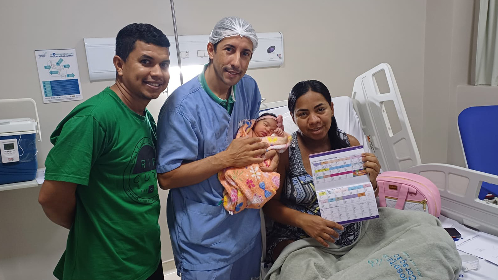 Os bebês nascidos no Hospital da Cidade de Maceió recebem as vacinas BCG e Hepatite B, enquanto as puérperas têm a oportunidade de atualizar as vacinas. (Foto: Secom Maceió)