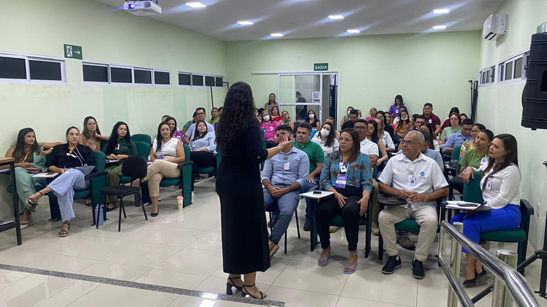 No HEDA, Auxiliadora Araújo é a ouvidora designada para coordenar a atividade e assegurar que todas as demandas sejam atendidas com a devida atenção. (Foto: Camila Neto/HEDA)