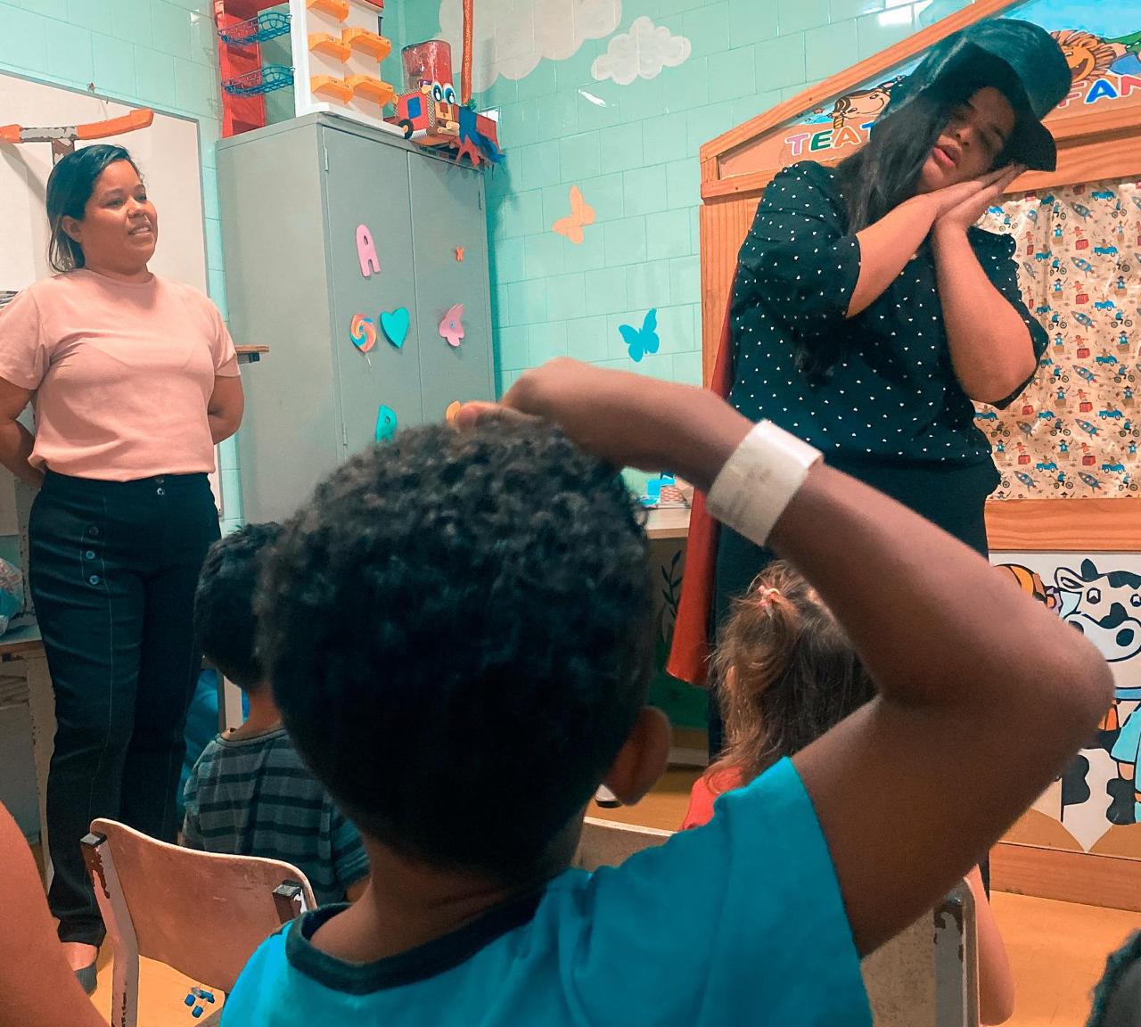 Programação variada e doação de brinquedos durante a Semana das Crianças trouxe bem-estar e alegria para os pacientes mirins. (Foto: HEDA/Divulgação)