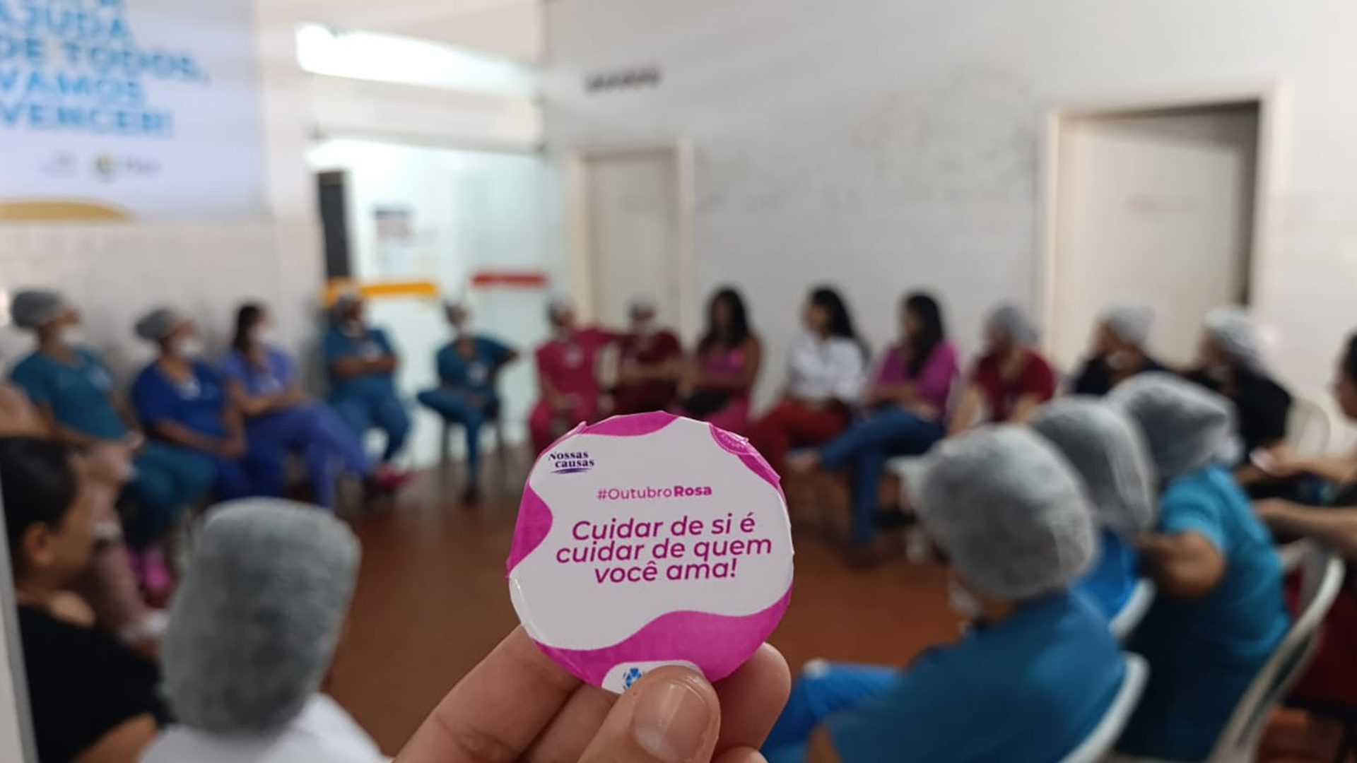 Várias ações alusivas ao Outubro Rosa foram realizadas no HEDA e anexos, incentivando o autocuidado e a realização de exames para um diagnóstico e tratamento precoces do câncer de mama. (Foto: Camila Neto/HEDA)