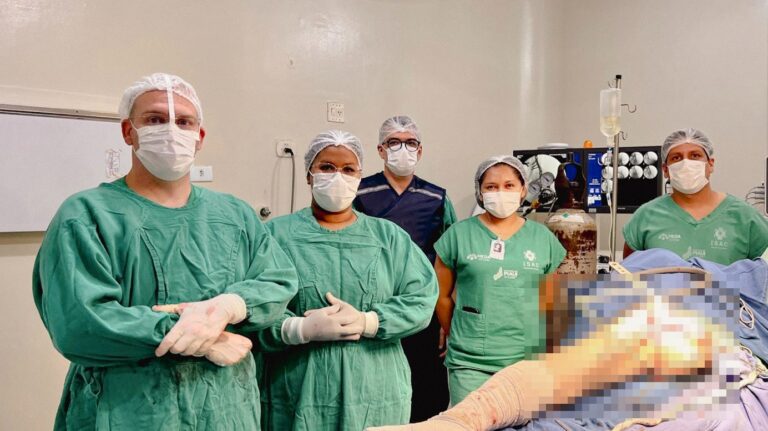 Pacientes com fraturas no acetábulo e cabeça do rádio passaram por cirurgias com auxílio de tomografia computadorizada com reconstrução 3D. (Foto: Divulgação/HEDA)