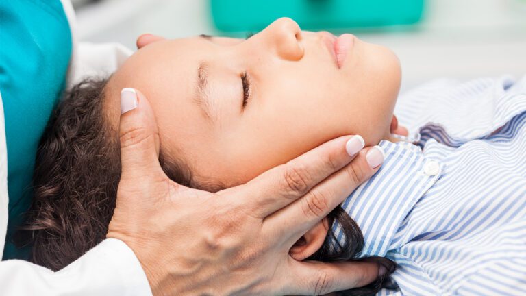 A neurologia pediátrica é a mais nova especialidade disponível para agendamento na área de saúde infantil, contemplada no AME de Araguaína. (Foto: Freepik)