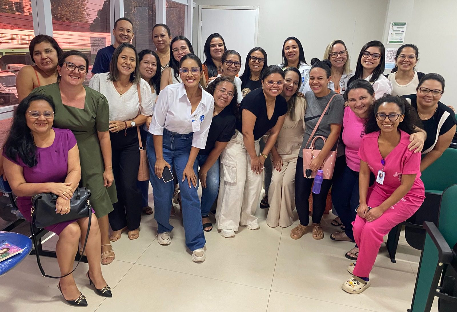 Enfermeiros, assistentes sociais e psicólogos participaram da capacitação de acolhimento e escuta de vítimas de violência sexual e fortalecimento da rede de proteção. (Foto: Camila Neto)