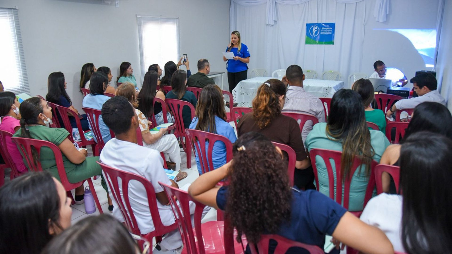 Durante os dois dias de programação, especialistas, profissionais e acadêmicos se reuniram para compartilhar experiências, trocar conhecimentos e discutir práticas inovadoras voltadas ao cuidado neonatal, à saúde da mulher e ao atendimento hospitalar humanizado. (Foto: Clemilton Silva)