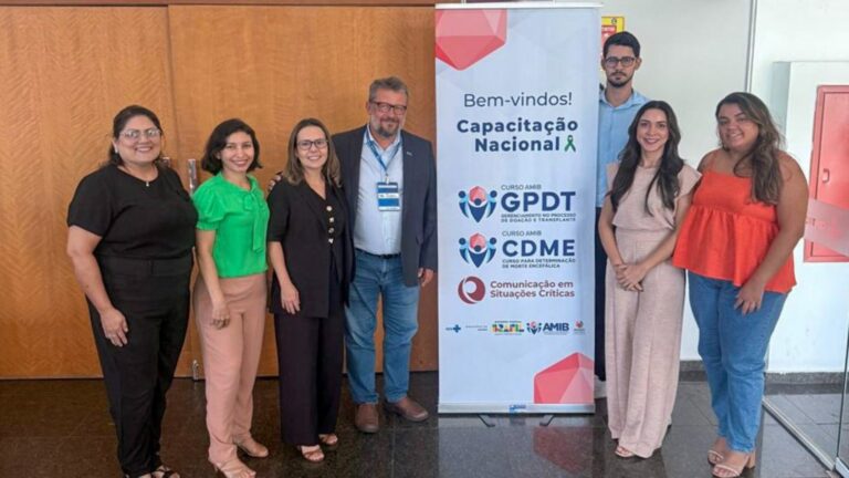 Iniciativa do Ministério da Saúde e AMIB busca qualificar o processo de doação de órgãos e transplantes em todo o país; nove profissionais do HEDA participaram das capacitações. (Foto: Camila Neto)