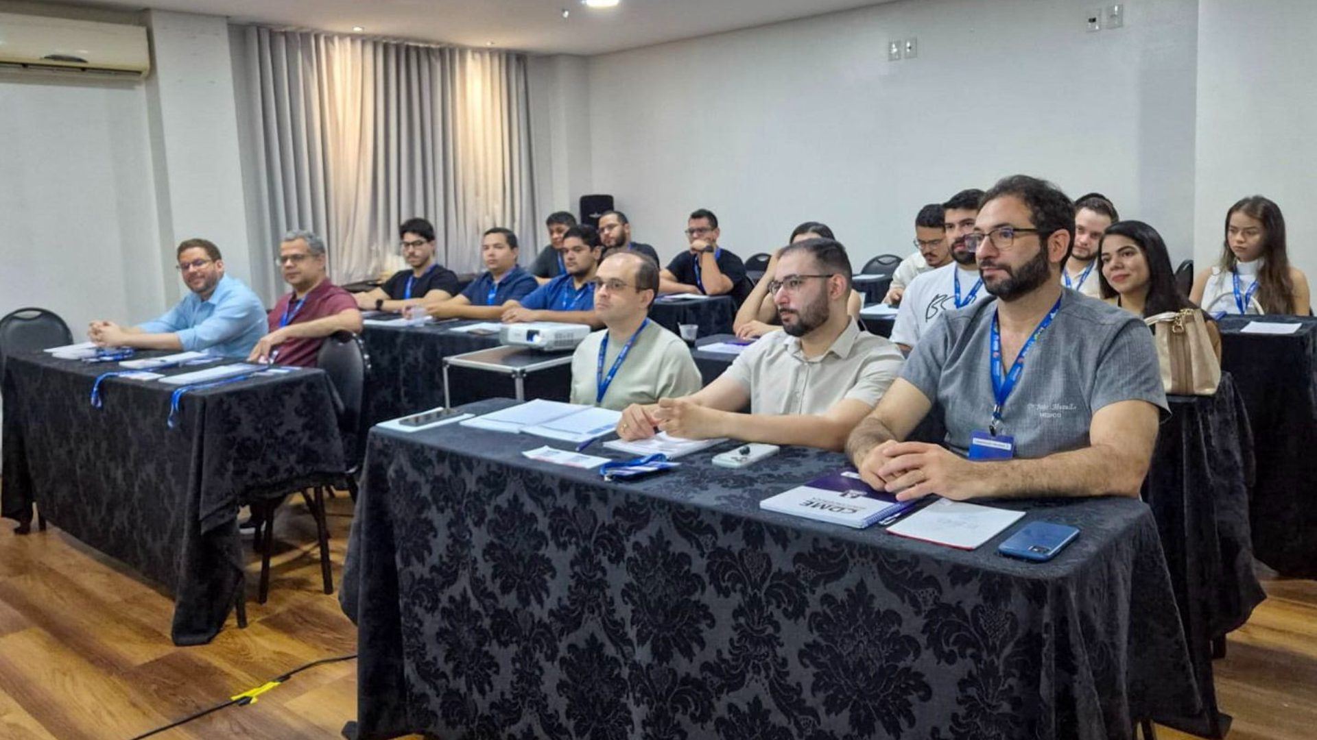Profissionais do hospital destacaram a relevância do curso para a prática profissional; participação reforça o compromisso do HRCR com a educação permanente. (Foto: Clemilton Silva)