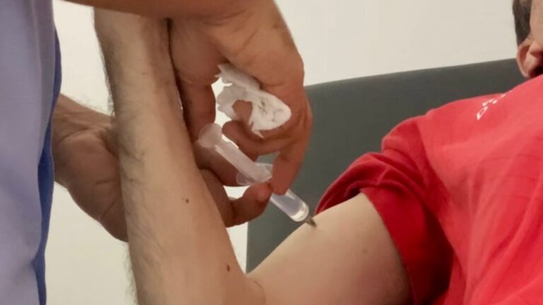 O botox terapêutico do CER IV é indicado para o tratamento de doenças e sequelas neurológicas, como casos de AVC, traumas na cabeça e paralisia cerebral. (Foto: Camila Neto)