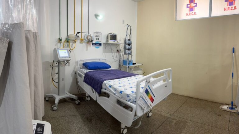 Ao todo, o HRCR conta com duas UTIs, totalizando 18 leitos, e investimentos contínuos em treinamento, estrutura e tecnologia, com destaque para o prontuário eletrônico. (Foto: Clemilton Silva)