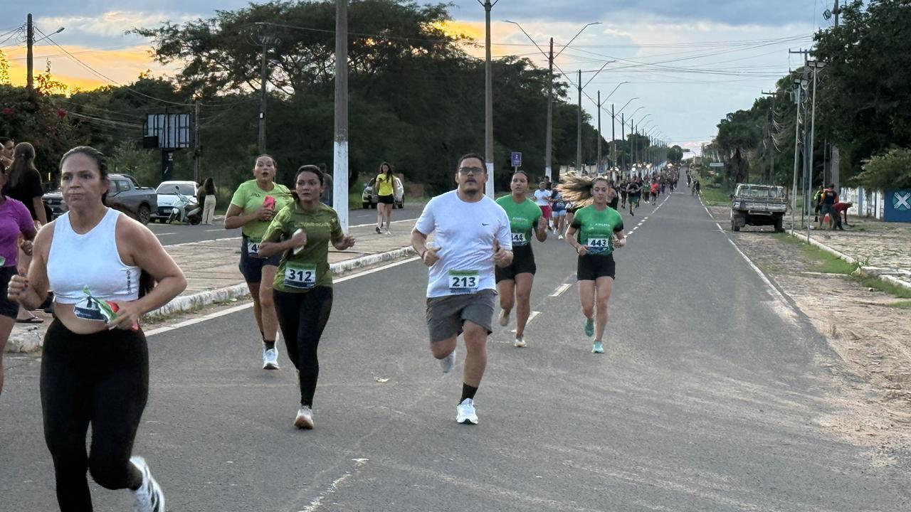 Mais de 300 participantes se inscreveram para participar do I Circuito Vida Saudável e cruzar a linha de chegada em prol da qualidade de vida e bem-estar. (Foto: Clemilton Silva)
