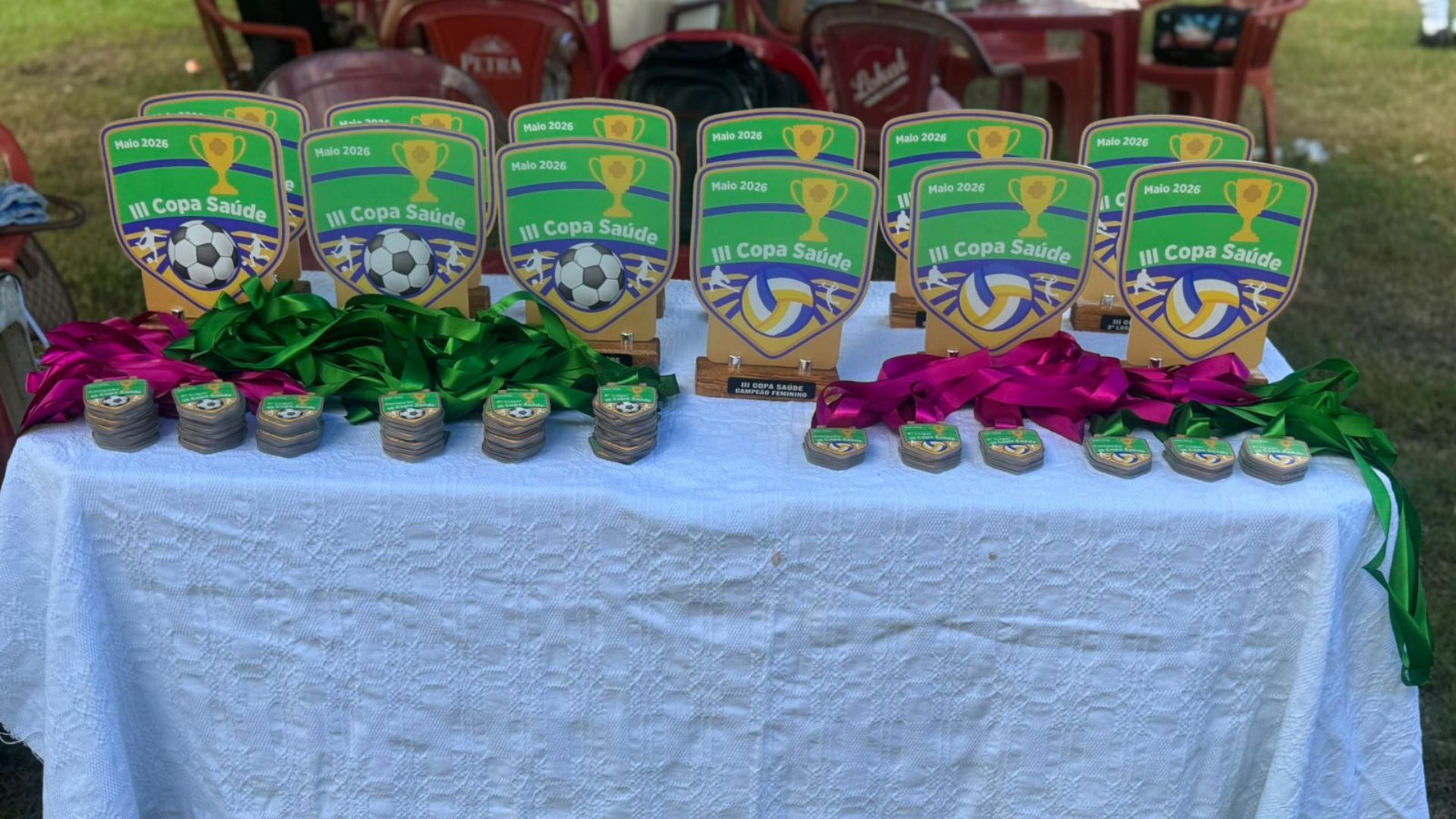 Os participantes das duas modalidades do evento também ganharam troféus e medalhas. (Foto: Camila Neto)