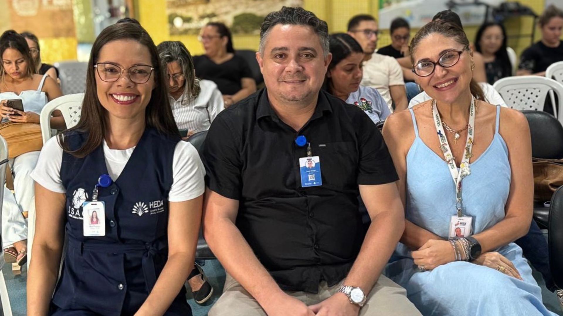 Wal França (à esquerda), gerente regional do ISAC, ao lado de Paulo Rangel, diretor do CER IV, e Daniele Monteiro, coordenadora da Sesapi. (Foto: Camila Neto)
