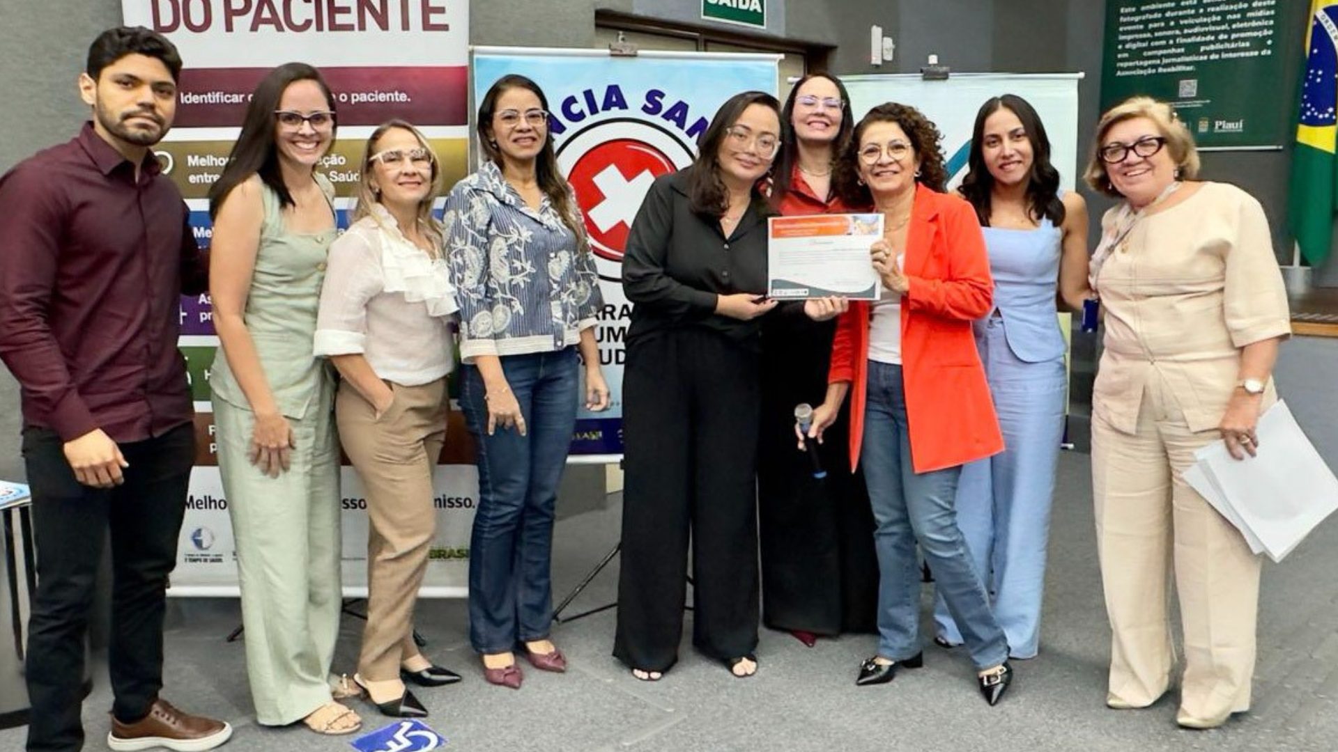 Representantes do Hospital Estadual Dirceu Arcoverde. (Foto: Divulgação)